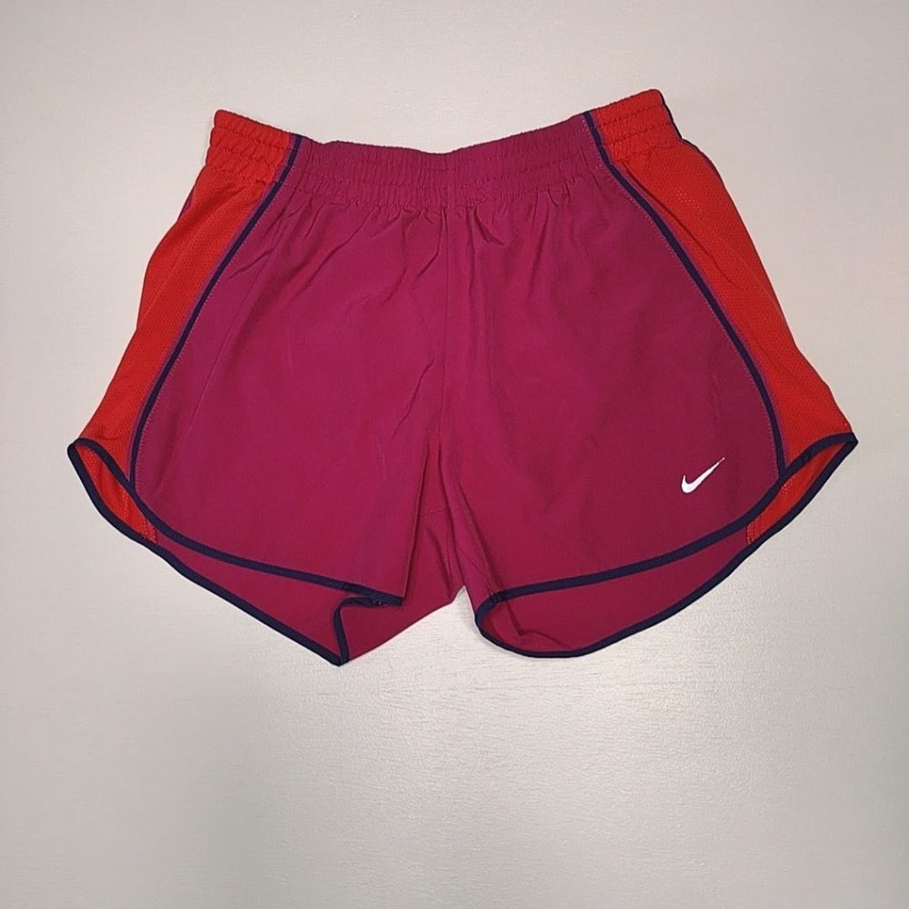 SHORT PINK NIKE SIZE ,,S DRI FIIT - Picture 2 of 4